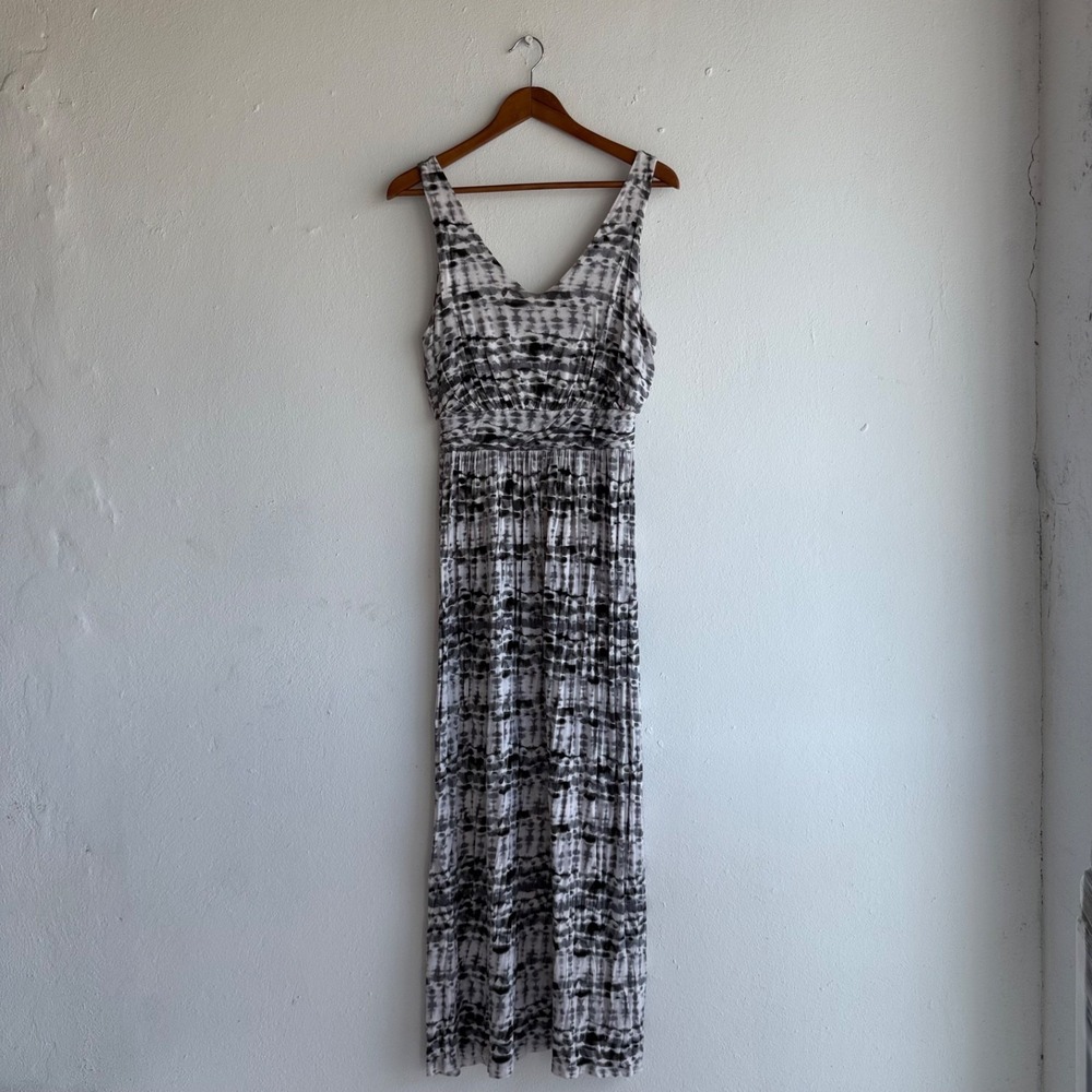 One Clothing Tie Dye Maxi Dress Size L Gray Black Empire Waist Sleeveless